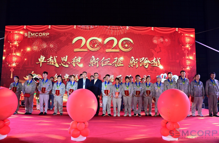 1670581382123876 1670581382123876