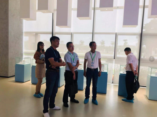 1670823933842245 1670823933842245