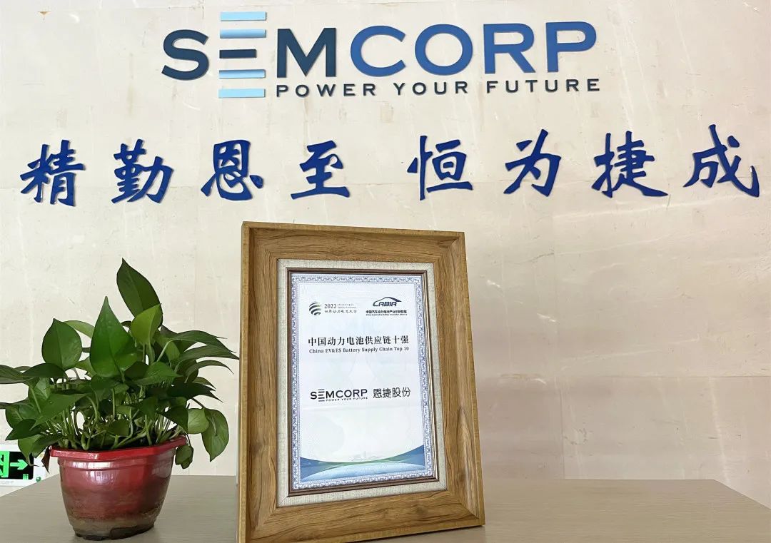 1670553498826072 1670553498826072