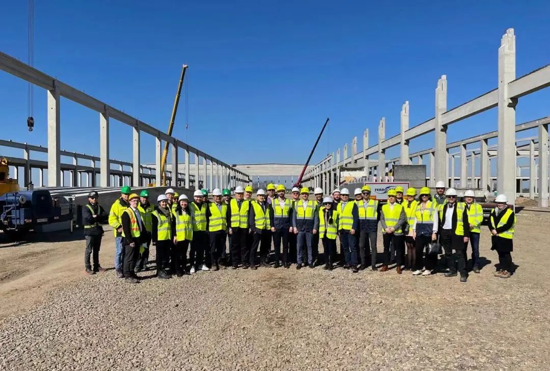 1670558053879851 1670558053879851