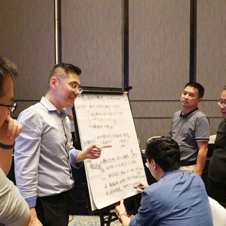 1720516421728127 1720516421728127