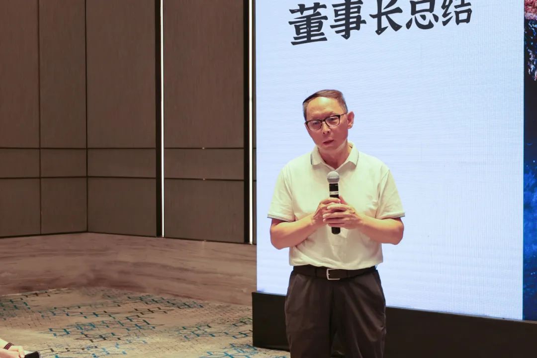 1720516424689354 1720516424689354